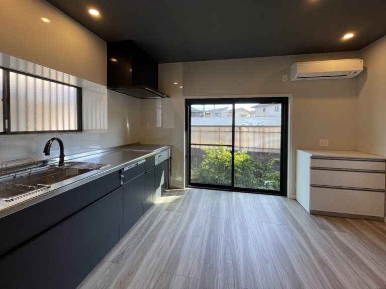 築40年ほどの戸建を間取りを変えずにリフレッシュ♪